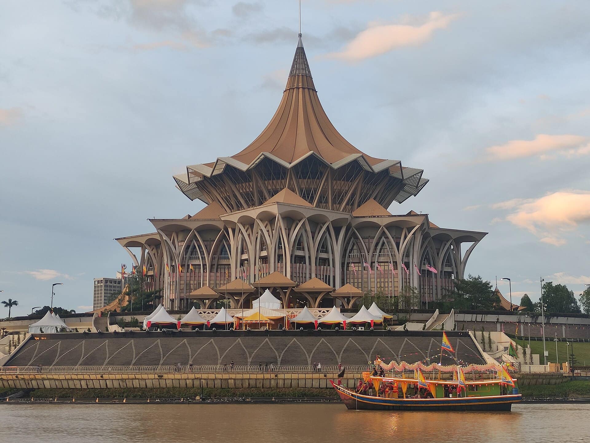 The view of Sarawak Legislative Assembly during Borneo Mazu Cultural Festival (2026).