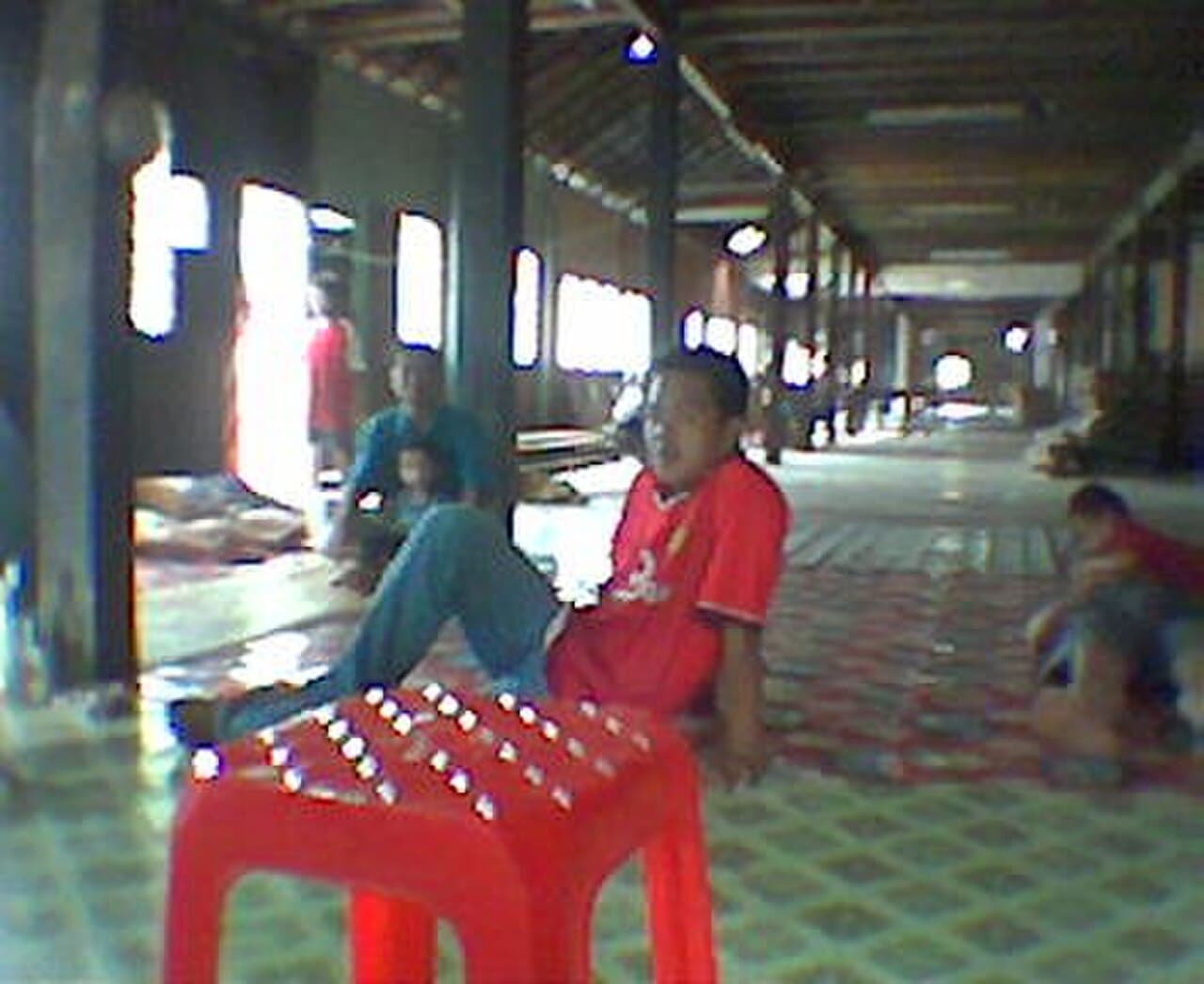 A long Iban longhouse at Betong stretching away under a single roof