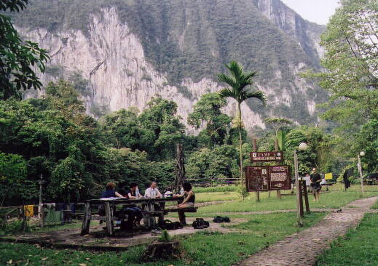 Camp 5, the overnight stop on the Pinnacles trek, beside the Melinau river